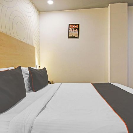 Hotel Collection O Slf Mall Sector 30 à Faridabad Extérieur photo