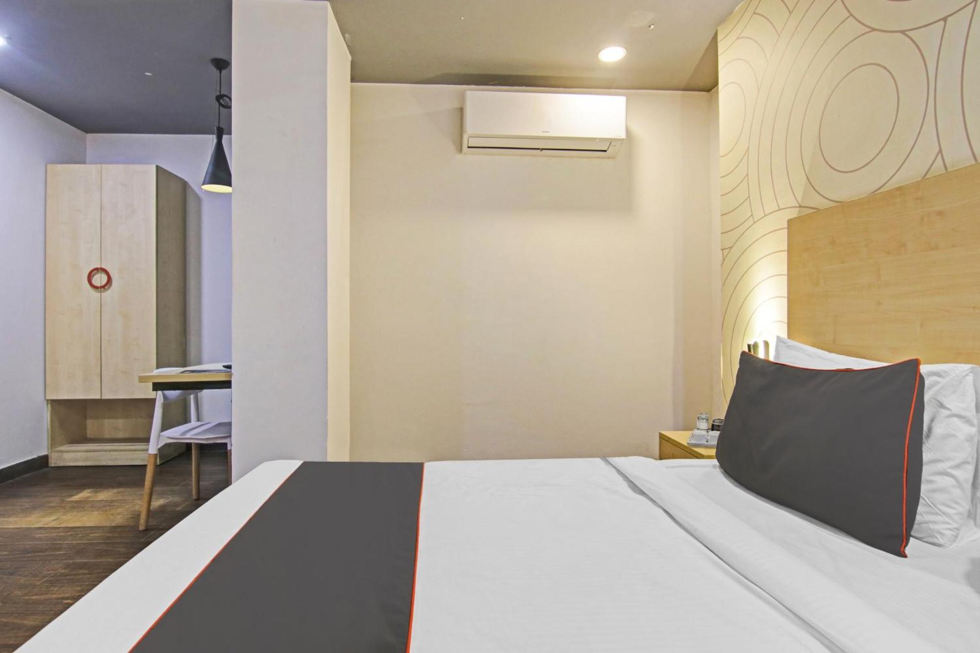 Hotel Collection O Slf Mall Sector 30 à Faridabad Extérieur photo